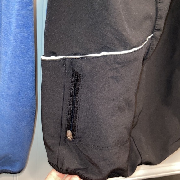 ASICS running lightweight breathable rain jacket sz S EUC - Picture 9 of 11